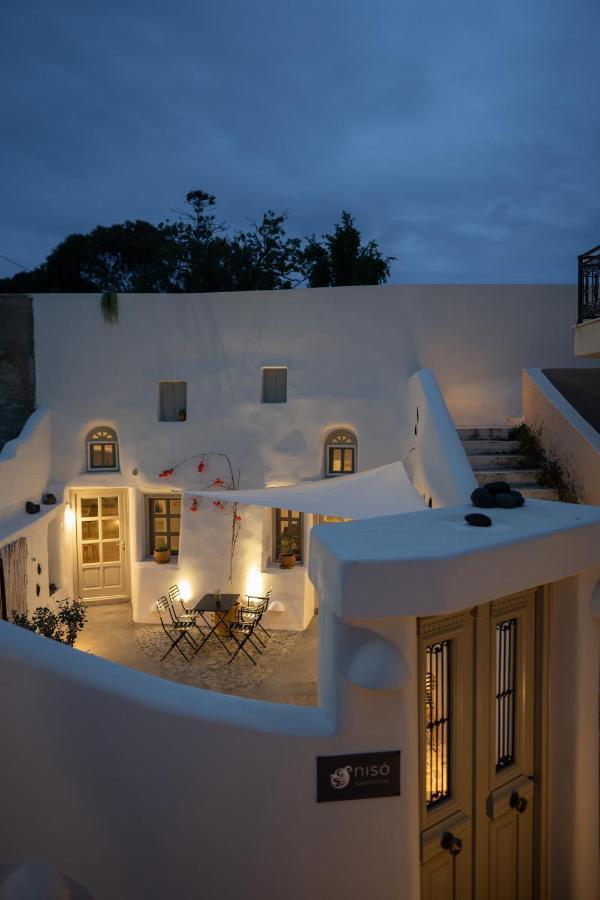 Niso Cave Suites Megalochori  Exterior photo